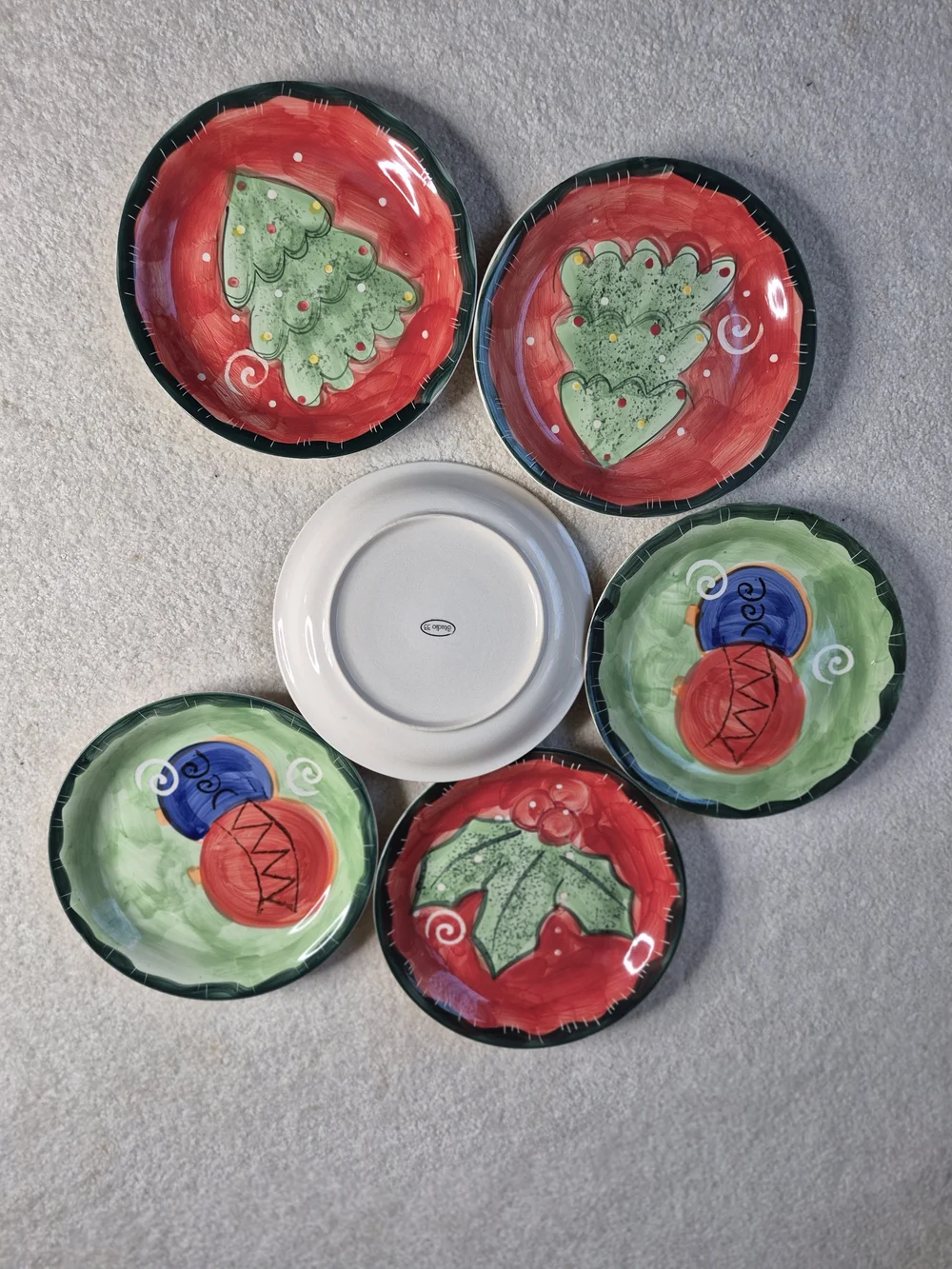 Studio Green Plate with Red and Blue Ornament Motifs